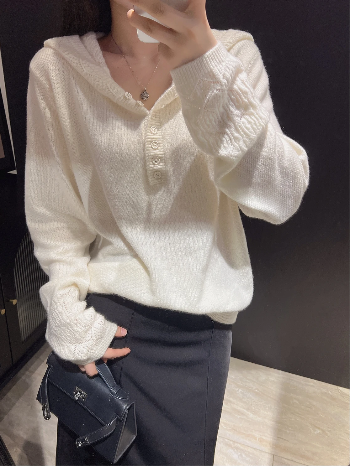 

00% Merino Wool Heavy Embroidery Hollow Flower Hat Design V-ne Sweater Women's Knittedwear Warm Casual Daily Faion