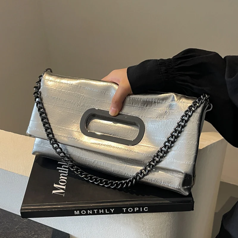 Bolso de mano con cadena para mujer, bandolera de hombro con pliegues de cuero suave, marca superior, 2024