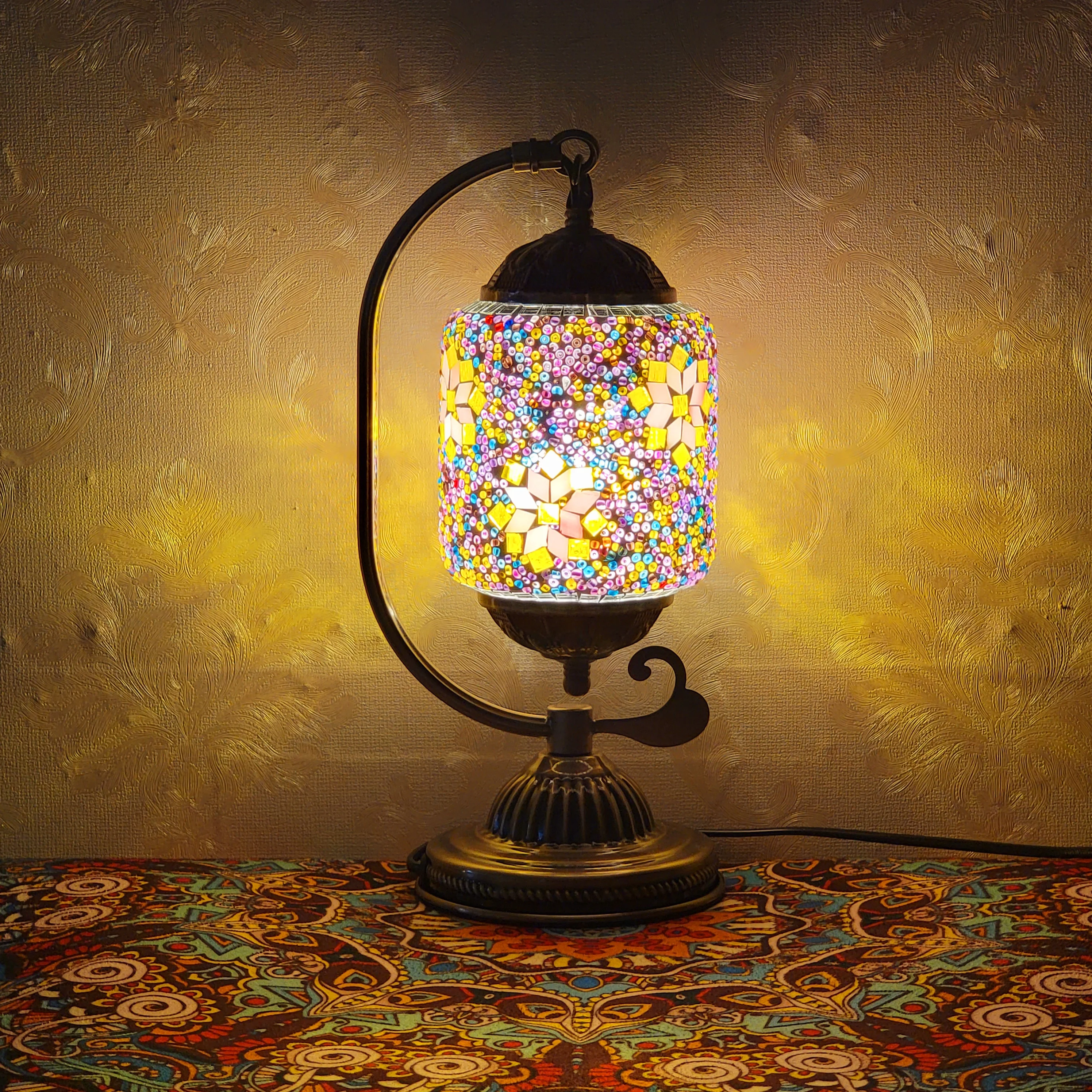 

Витражная лампа в богемном стиле с мозаикой - ретро-креативное индивидуальное освещение для украшения дома (уникальный ремесленный декор) ​