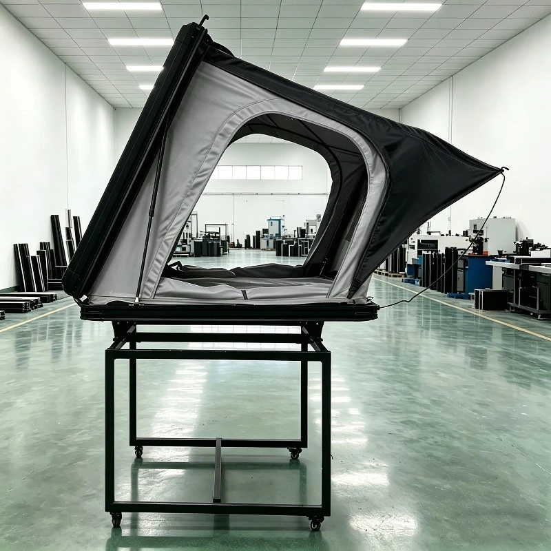 The aluminum tube supports the U-shaped door camping roof tent, flips open, expands the space, and greatly improves