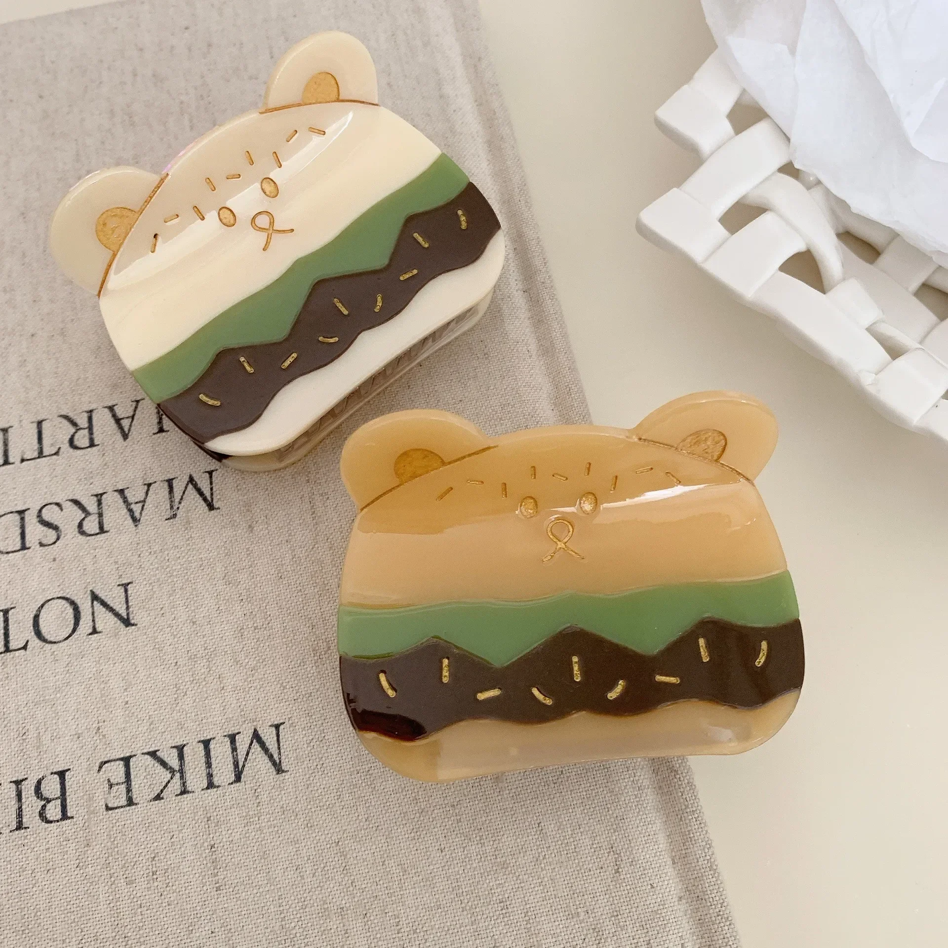 New Cartoon Series Claw Clip Acetate Hair Claw Cute Little Mouse Burger High-end Design Shark Clip Female Hair Accessories