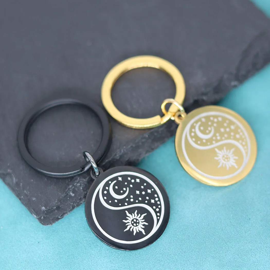 Nedar Stainless Steel Sun And Moon Keychain For Women Yin And Yang Celestial Key Chain Statement Jewelry Keyring Pendants Gift