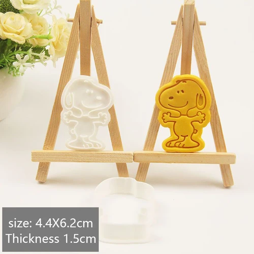 Imagen 2 del producto Cortadores de galletas Snoopy, molde para galletas de plástico con dibujos animados 3D, moldes para galletas prensables, sello para galletas, cocina para hornear, utensilios de repostería para niños