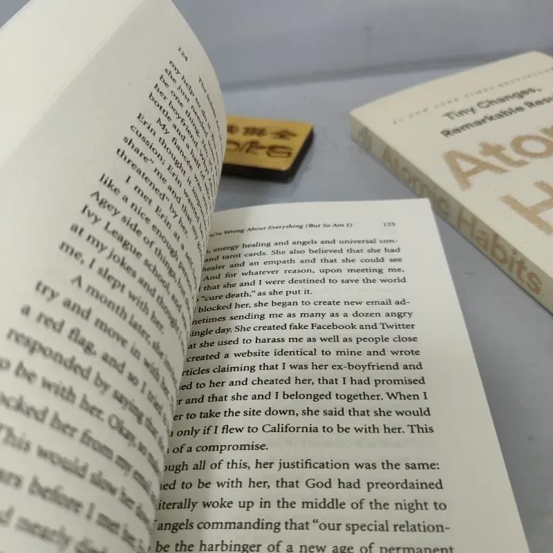 Abórias atômicas de James Clear, uma maneira fácil e comprovada, autogestão, autoimproveme