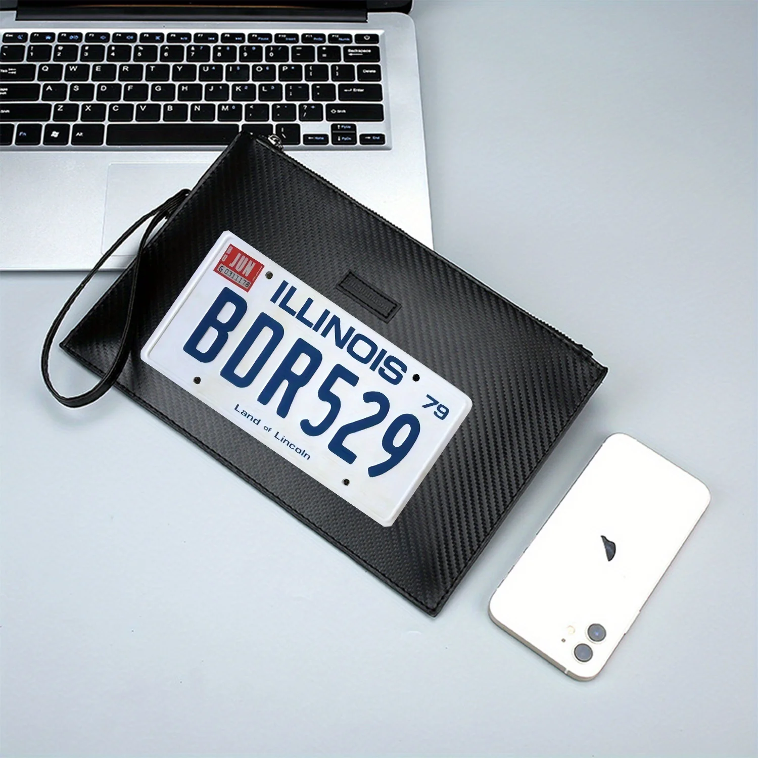 لوحة ترخيص إلينوي أرقام عتيقة حقيبة يد رجالية أنيقة مطبوعة من البولي يوريثان عصرية وعملية للحمل اليومي