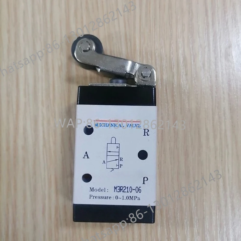 

C M3R110-06 M3R210-06 M3R210-08 M5R110-06 M5R210-06 M5R210-08 Roller Valve