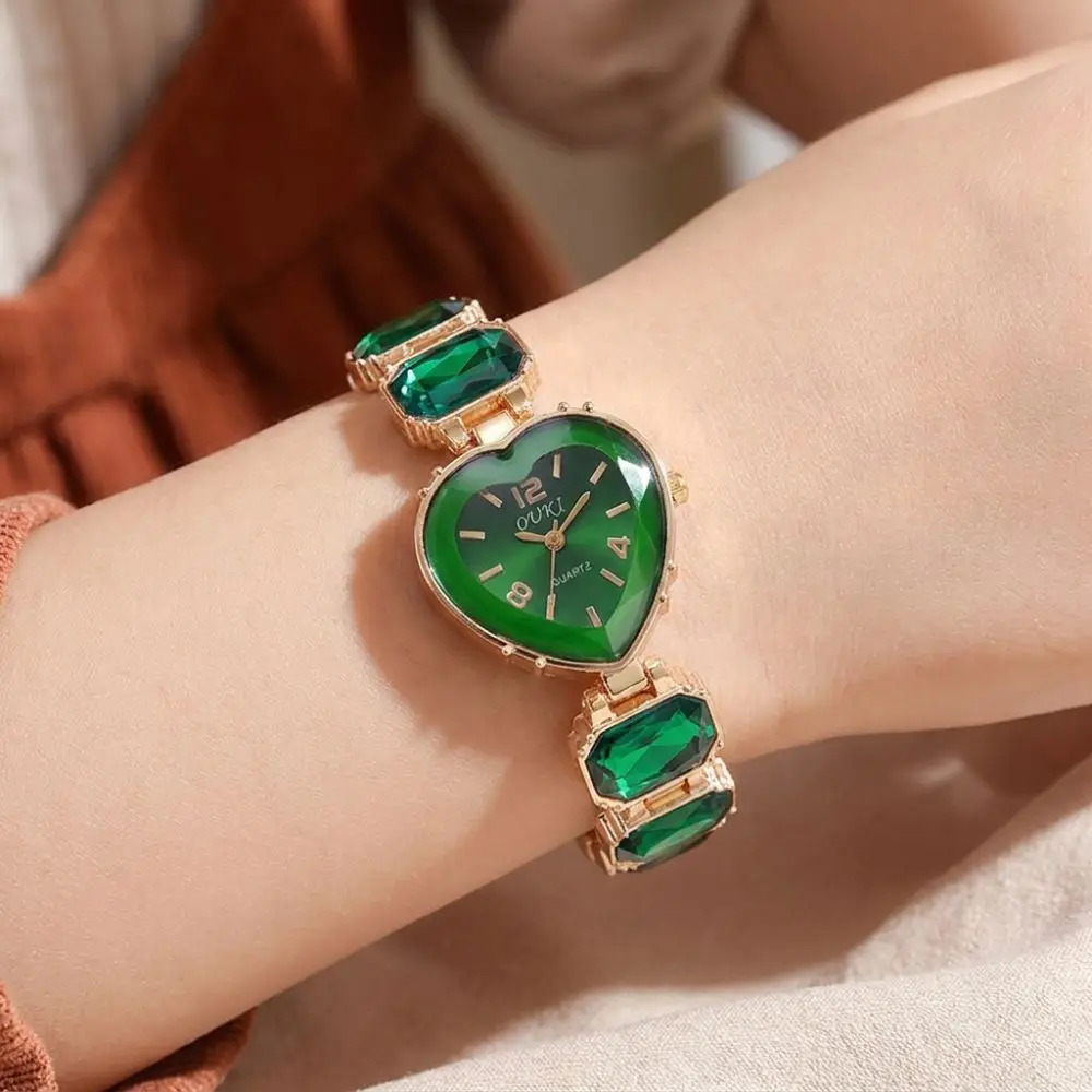 Daily Rhinestone Quartz Watches Diamond Studded Watch Strap with Adjustable Bracelet Heart Shaped Watch Wrist Decoration Gift