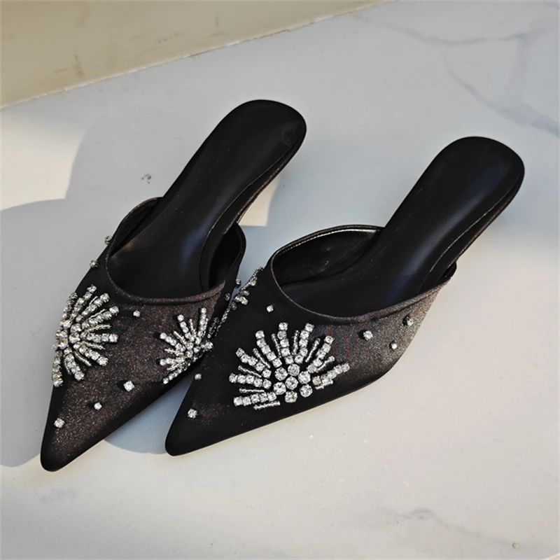 Eilyken ขนาดใหญ่ขนาด 43 คริสตัลเพชร Pointed Toe Mules ผู้หญิงรองเท้าแตะ Elegant บางรองเท้าส้นสูงชุดลําลองรองเท้า