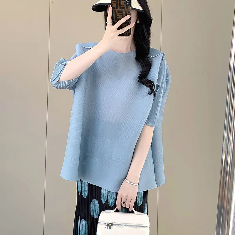 Miyake Pleated Beaded Embellished T-Shirt 2026 Autumn New Simple Casual Loose Straight Half-Sleeve Women Lightweight Stretch Top