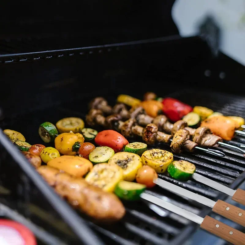 

55cm Kabob Skewers - Flat Stainless Steel BBQ Skewers with Wooden Handle Reusable Barbecue Flat Sticks & Practical Kebab Maker