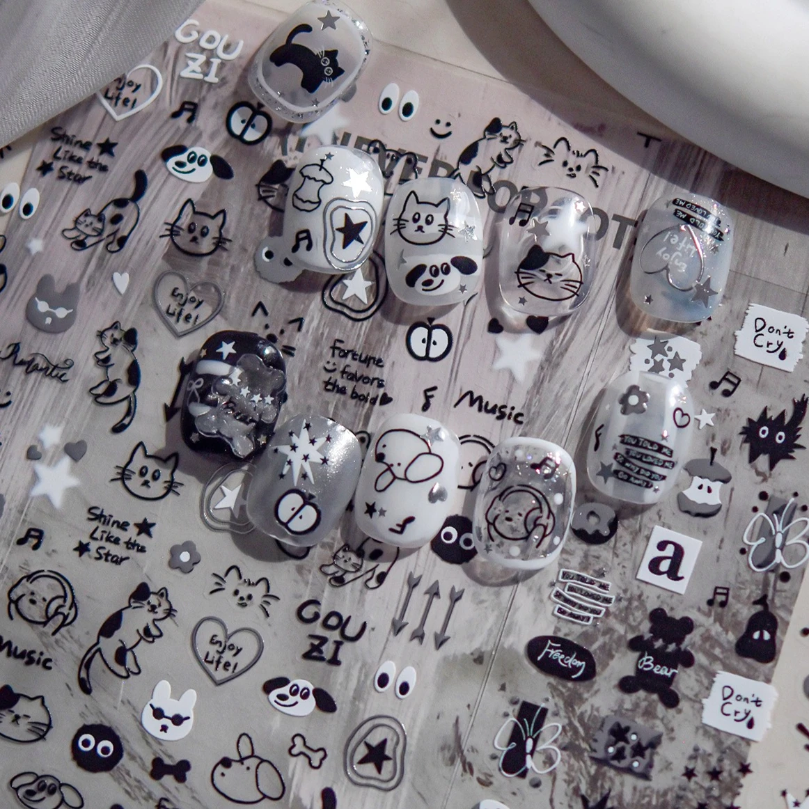 Dessin animé mignon Graffiti étoile pomme ours noir chat Note musique lettre une ligne lapin amour coeur Nail Art autocollants bricolage manucure décalcomanies