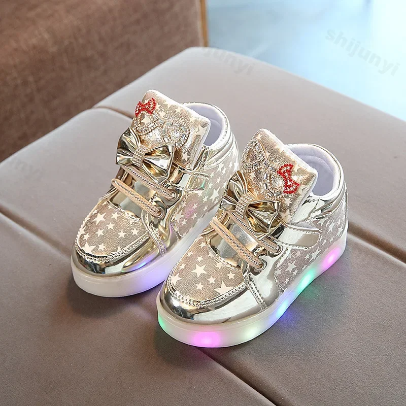 Baby LED Shoe for Girl Anti-slippery Luminous Sneakers Breathable Glowing Casual Sneakers Girls Casual Breathable Light Up Shoe