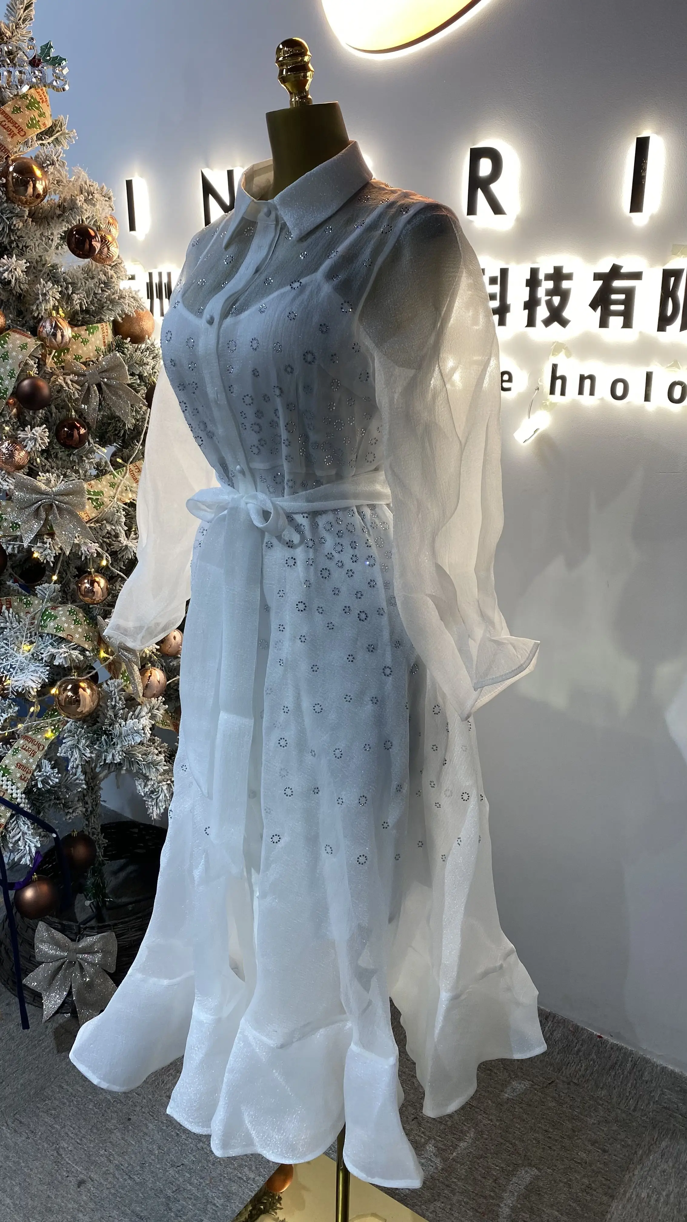 2025 Fashionable Design, Light Luxury Diamond-Embellished Slim Fit Long Dress for Women-GZXX140