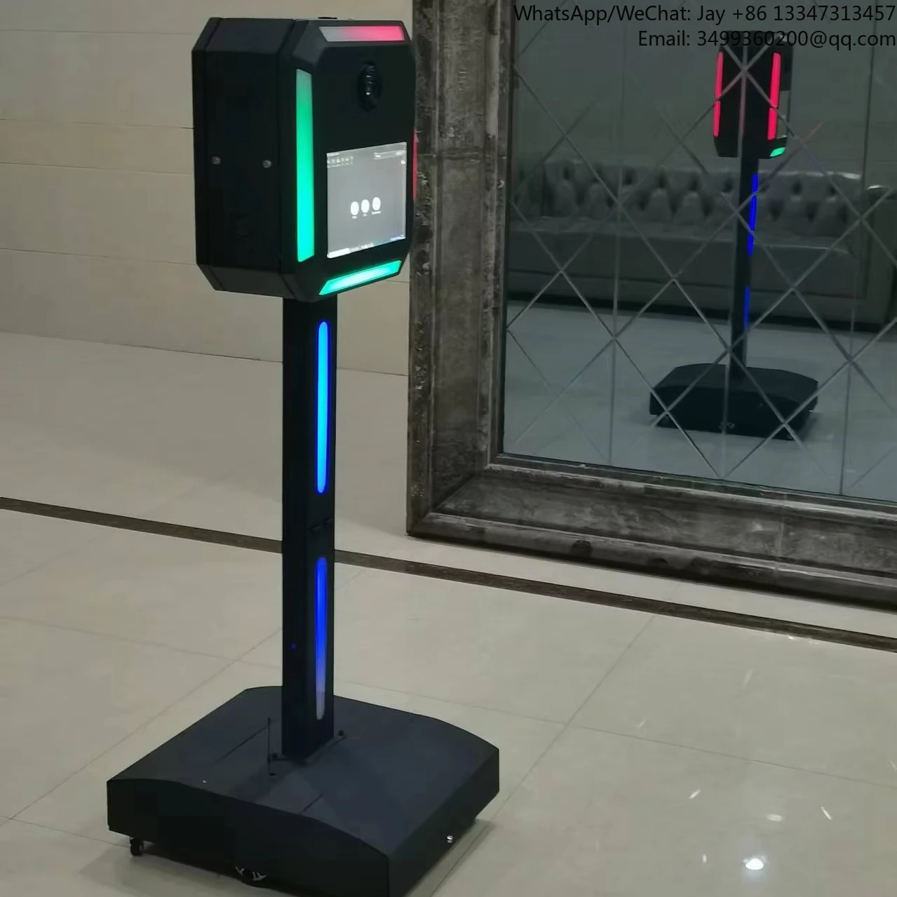 

Ligent Remote-Controlled IPad Roaming Photo Booth