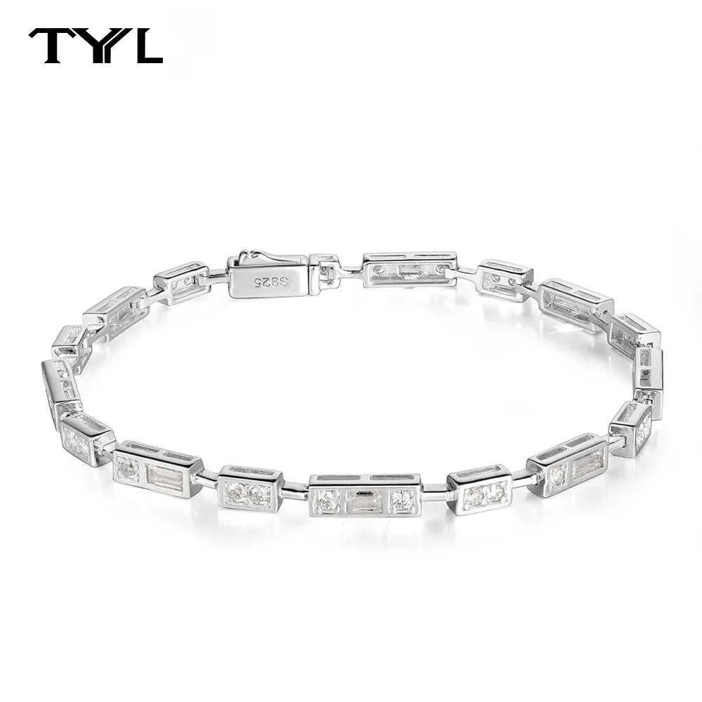 

TYYL Emerald Cut Moissanite Tennis Bracelet Square Unique Design 925 Silver Chain Girls Wedding Party Daily Dating Jewelry Gifts