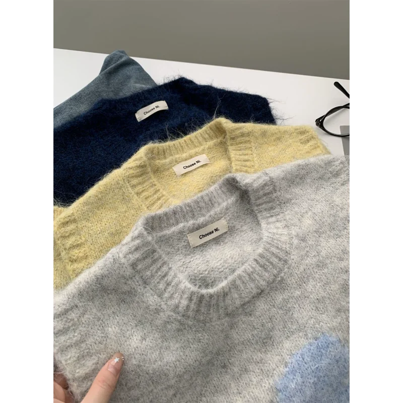 سترة محبوكة من الصوف لتقليل العمر للنساء مع ملمس ناعم وصديق للبشرة من القطيفة لخريف وشتاء 2025 #4