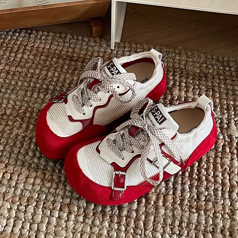 

2025 Hot Seller New Spring Red Retro Ballet Style Thick Soled Shos for Women Height Increasing Versatile Lightweight Board Shoes