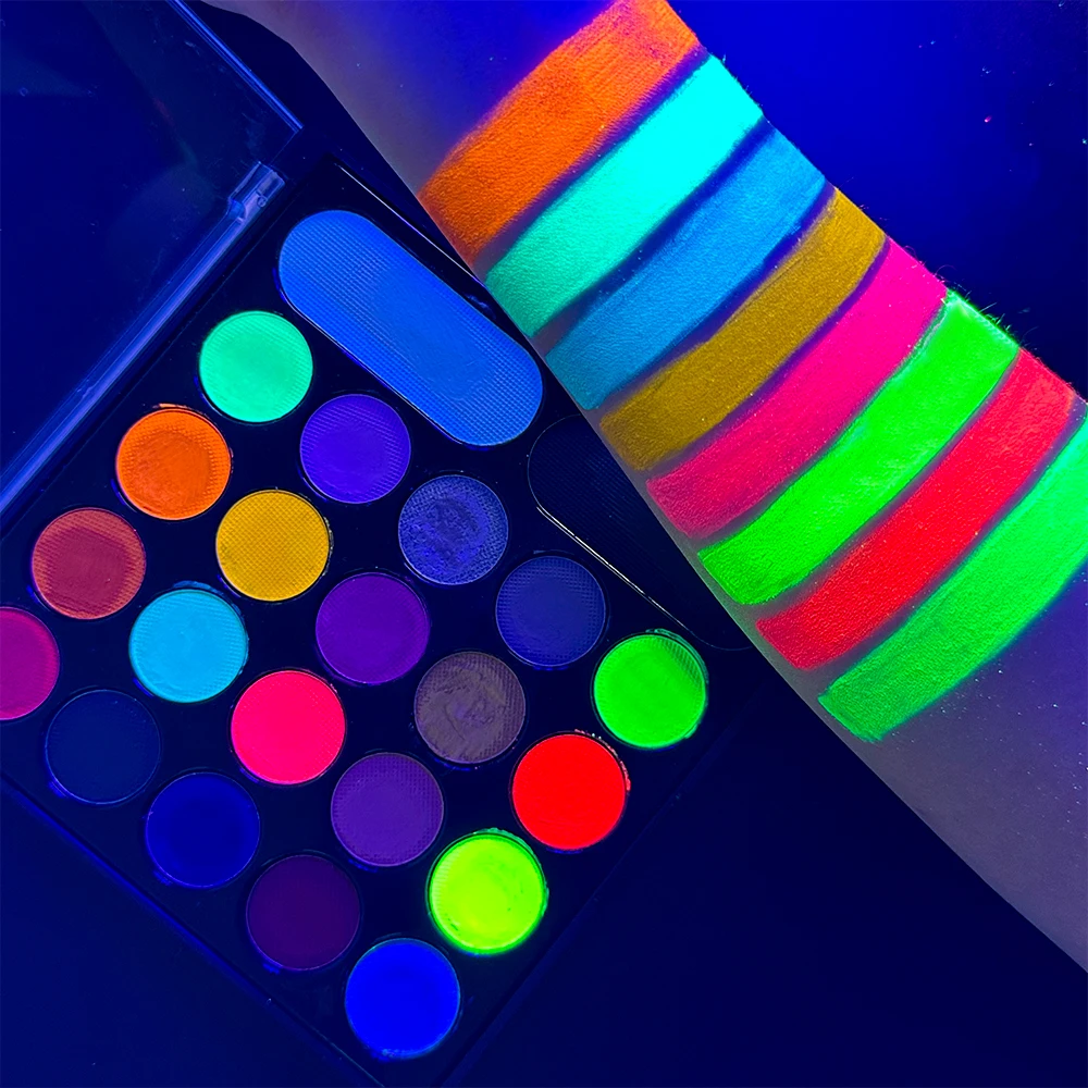 طقم طلاء الجسم مكون من 22 لونًا للأطفال والكبار، لوحة مكياج طلاء الوجه مع فرشاة، حفلة فنية لفن كرنفال الهالوين