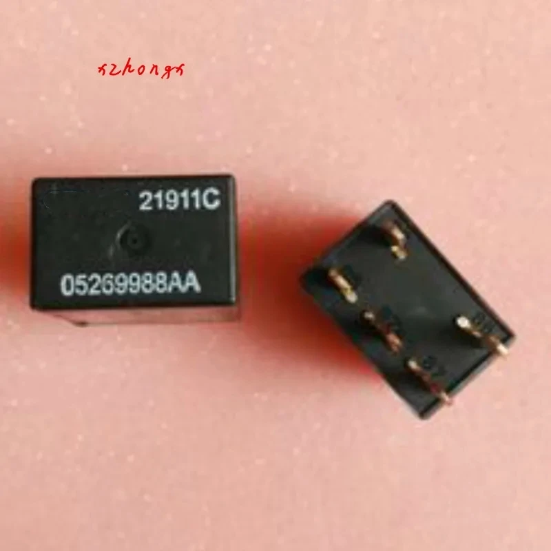 

21911C relay 05269988AA 5-pin