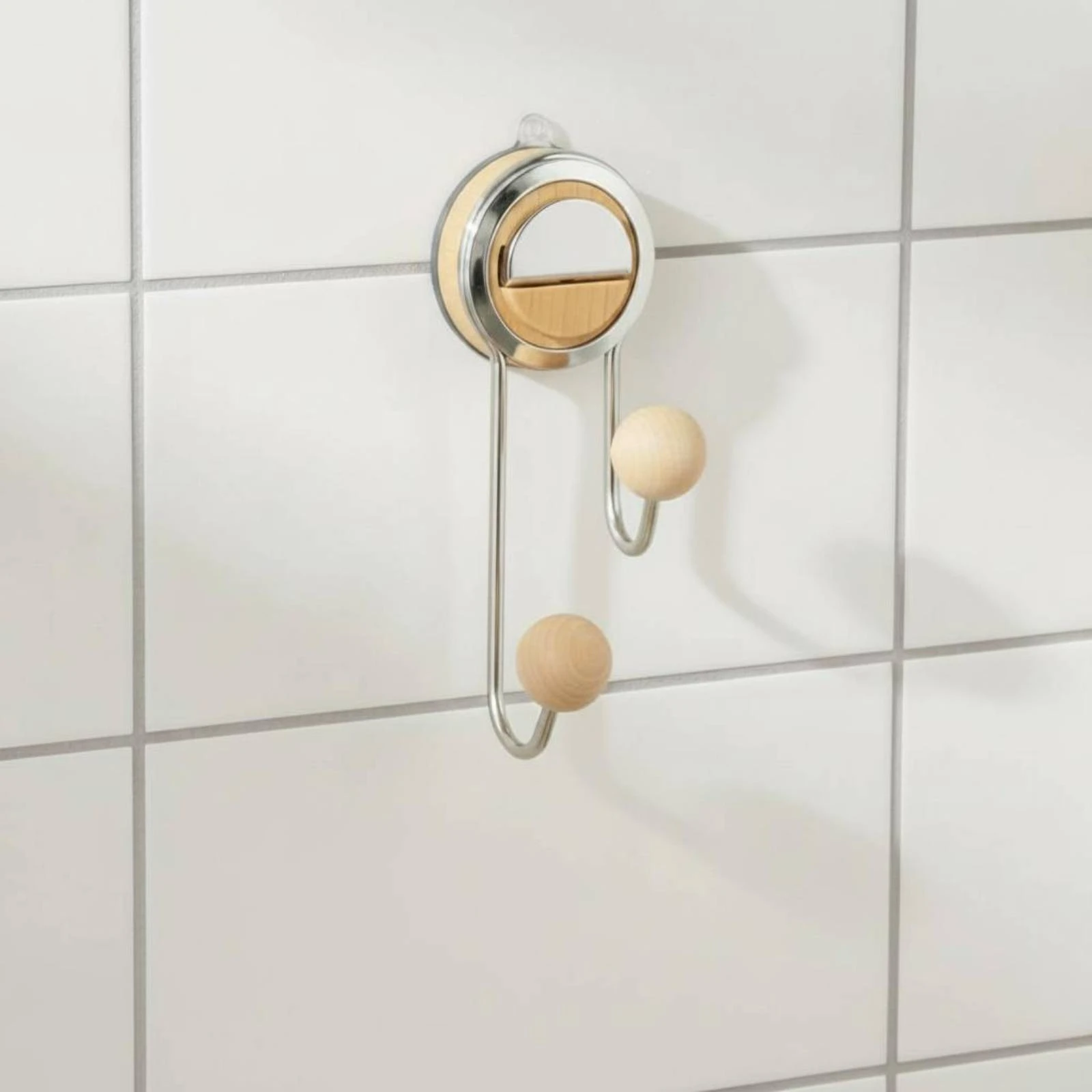 

Suction Paper Towel Holder Multi-Purpose Wall Mounted Paper Towel Rack Roll Tissue Organizer Space Saving