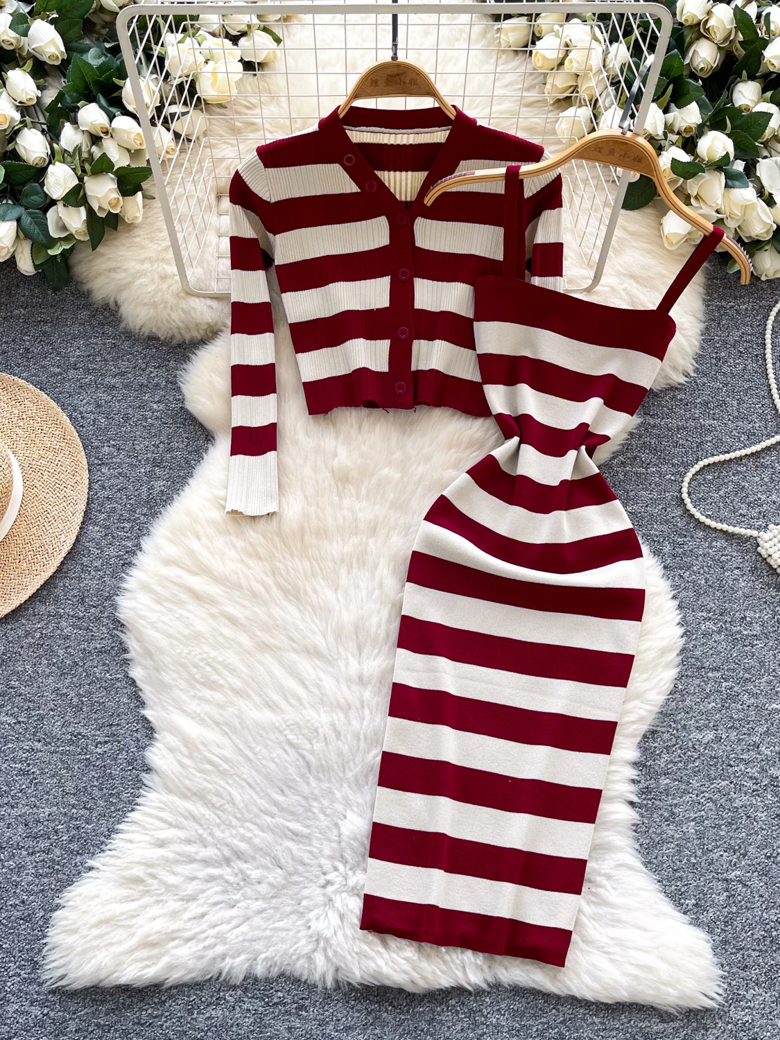 Women's V-neck Long Sleeve Knitted Outerwear Belted Stripe Dress with Strap Fashionable Design Button Closure Four Seasons