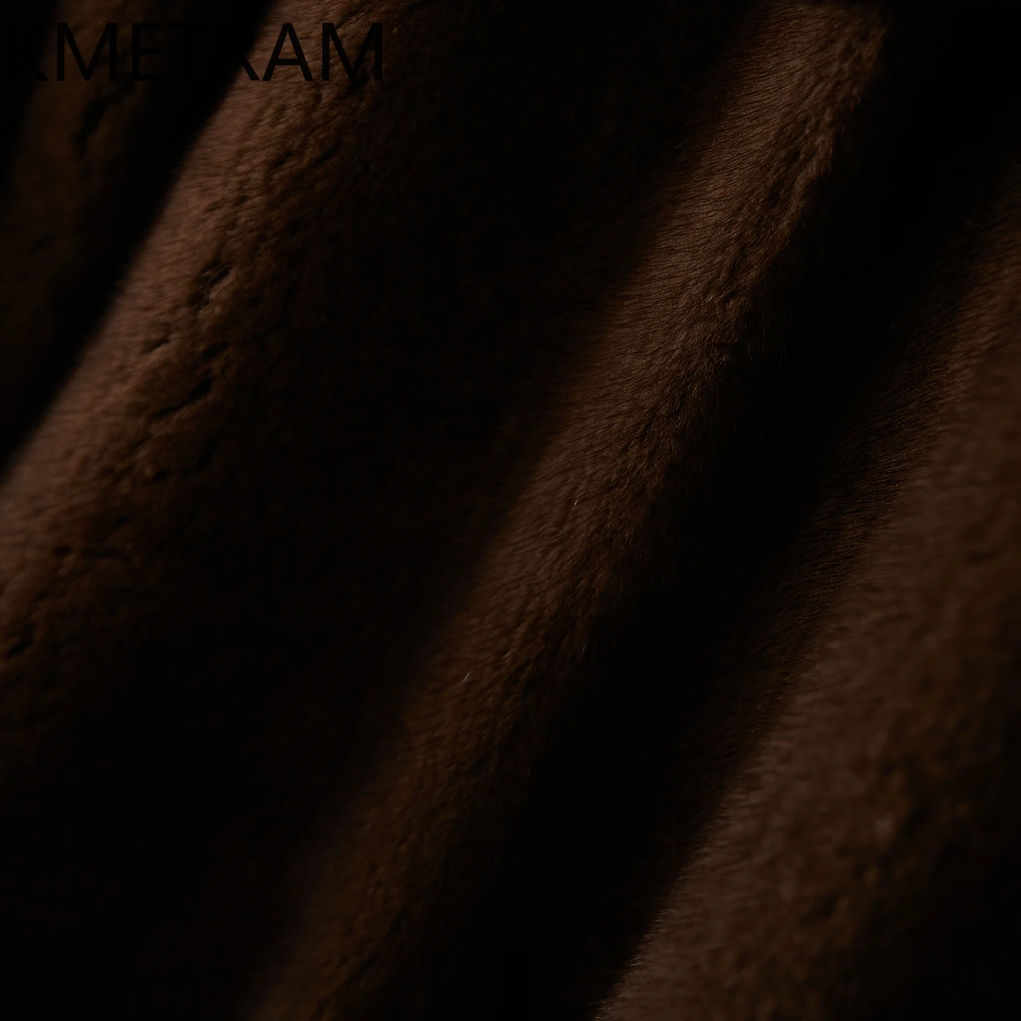 معطف فرو المنك الطبيعي بالكامل 100% من KMETRAM جاكيت نسائي قصير من الفرو الحقيقي مع غطاء محرك السيارة ملابس شتوية عالية الجودة 2025 schuba femenarska