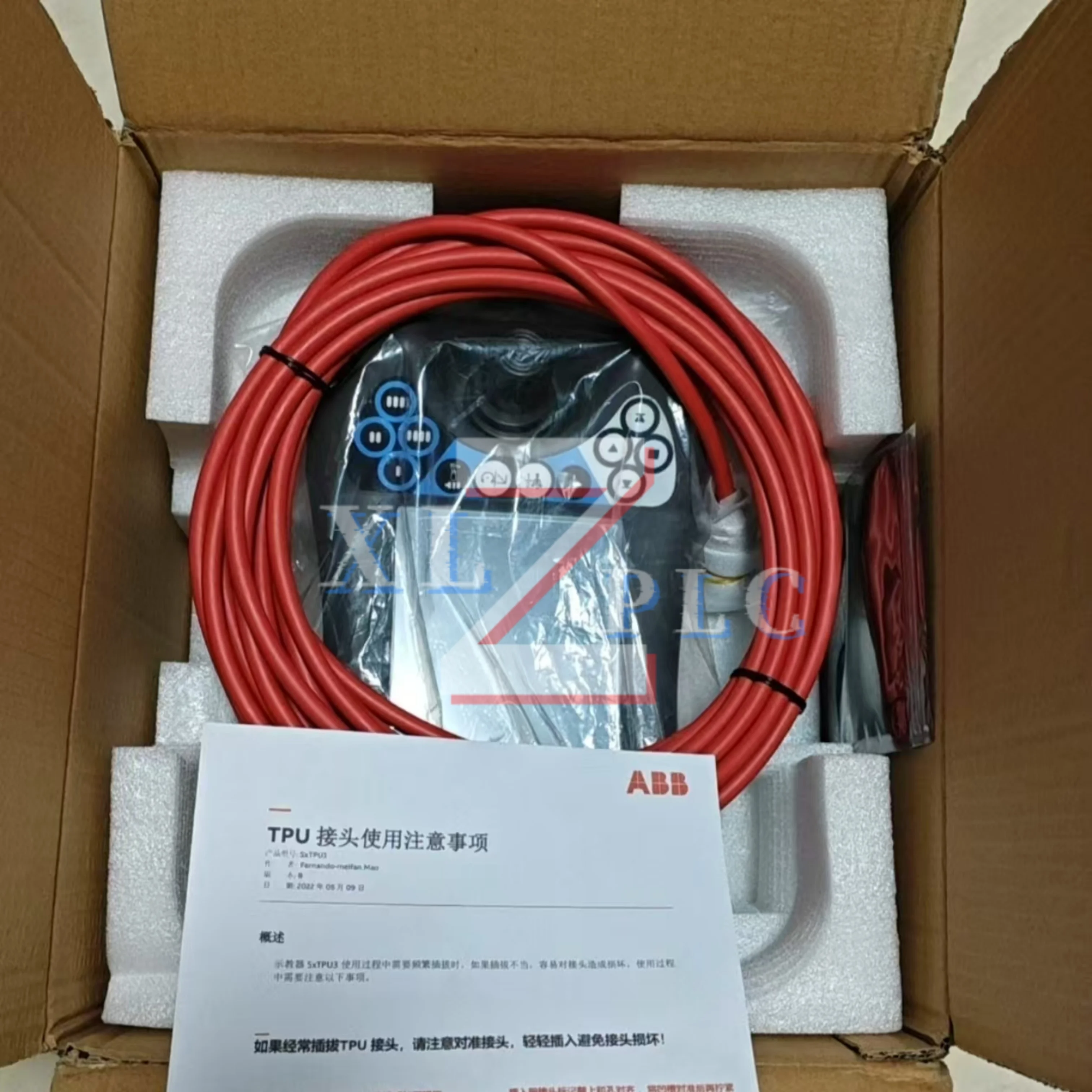 

Учебный кулон новый в наличии 3HAC028357-001 3HAC028357-001 DSQC679
