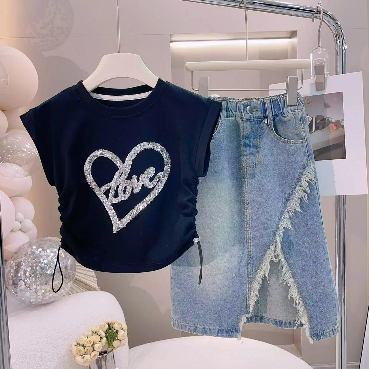 Baby Girls' Summer Sets 2026 New Fashionable and Stylish Sequined Heart-shaped Short Sleeved Top + Denim Skirt Kids Outfits