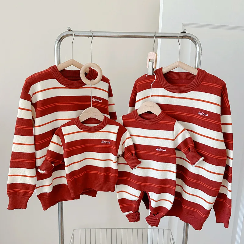 

2025 Autumn Family Matching Sweater Red White Stripe Knitwear Tops Mom Dad and Baby Girls Boys New Year Fashion Casual Clothes