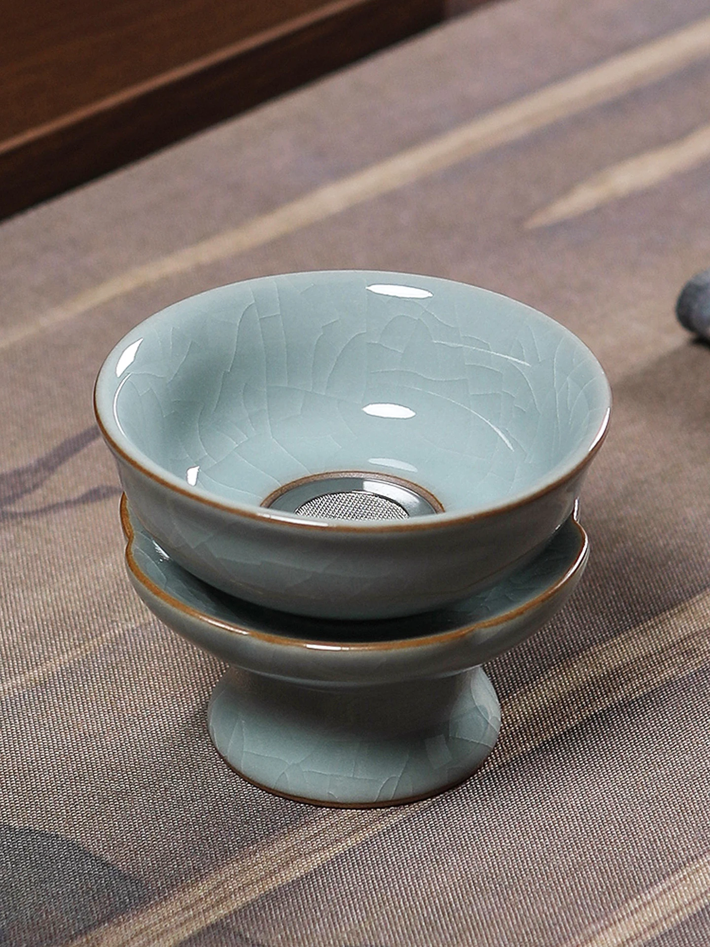 Creative Ceramics Tea Strainer Ceramic Green Porcelain Tea Pouring Dragon Well Gongfu Tea Set Tea Brewing Funnel Filter Net