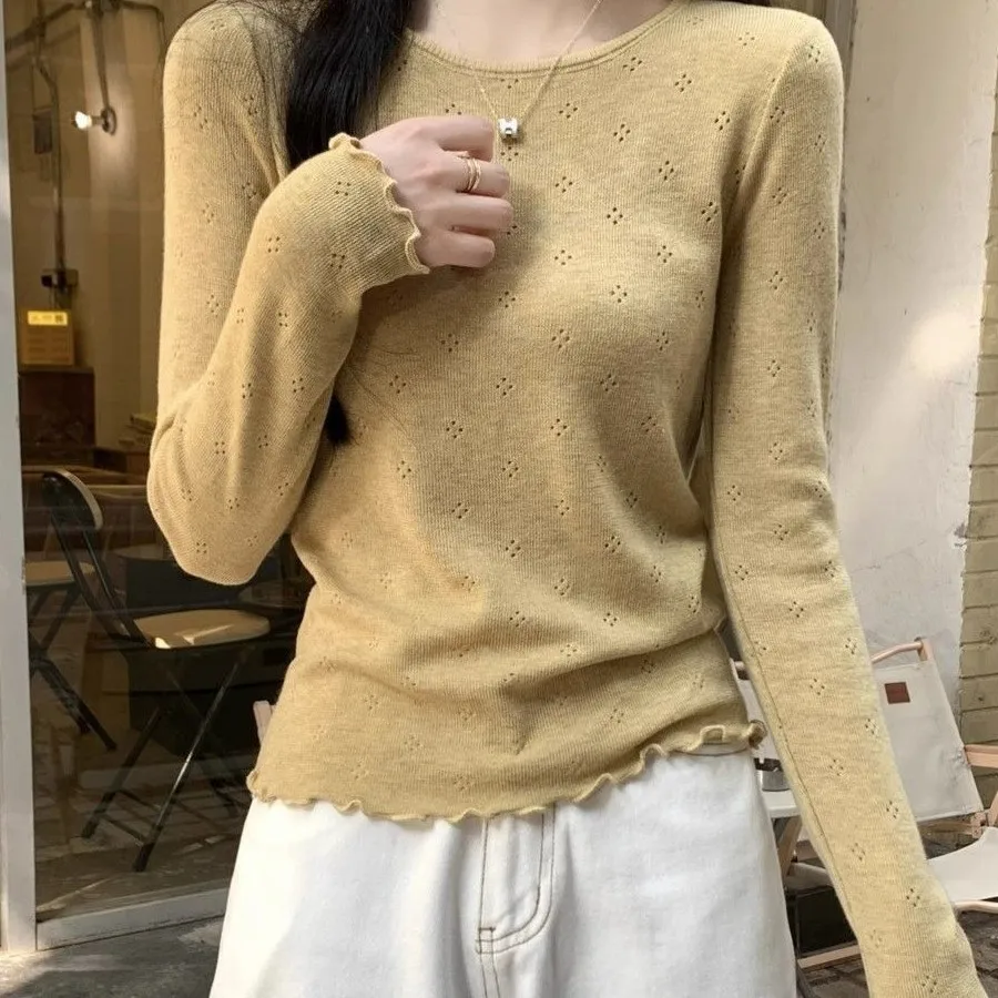 

Women's Knitted Base Layer Top with Ruffled Edges, Thin Knit Shirt for Autumn 2025.