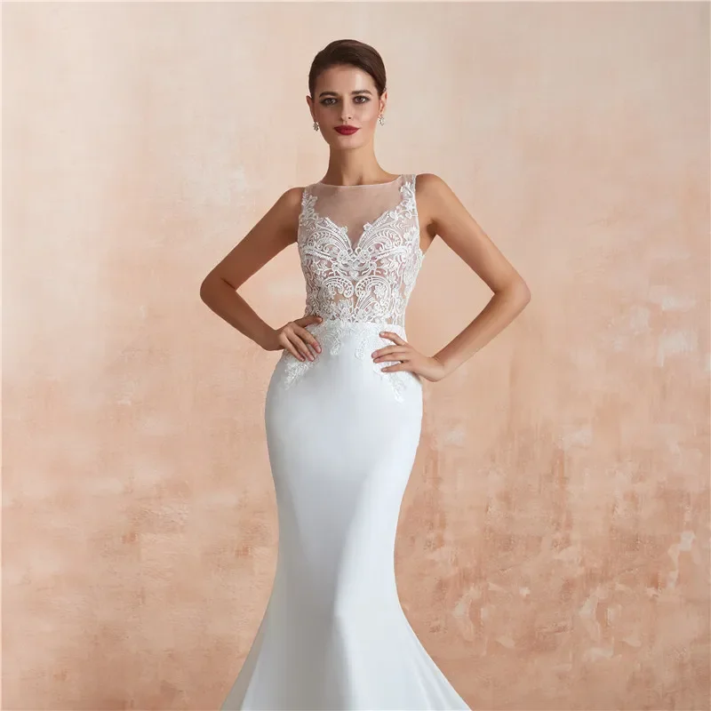 Luxurious sexy White mermaid sleeveless wedding dress Modern invisible backless transparent collar plus size bridal dress