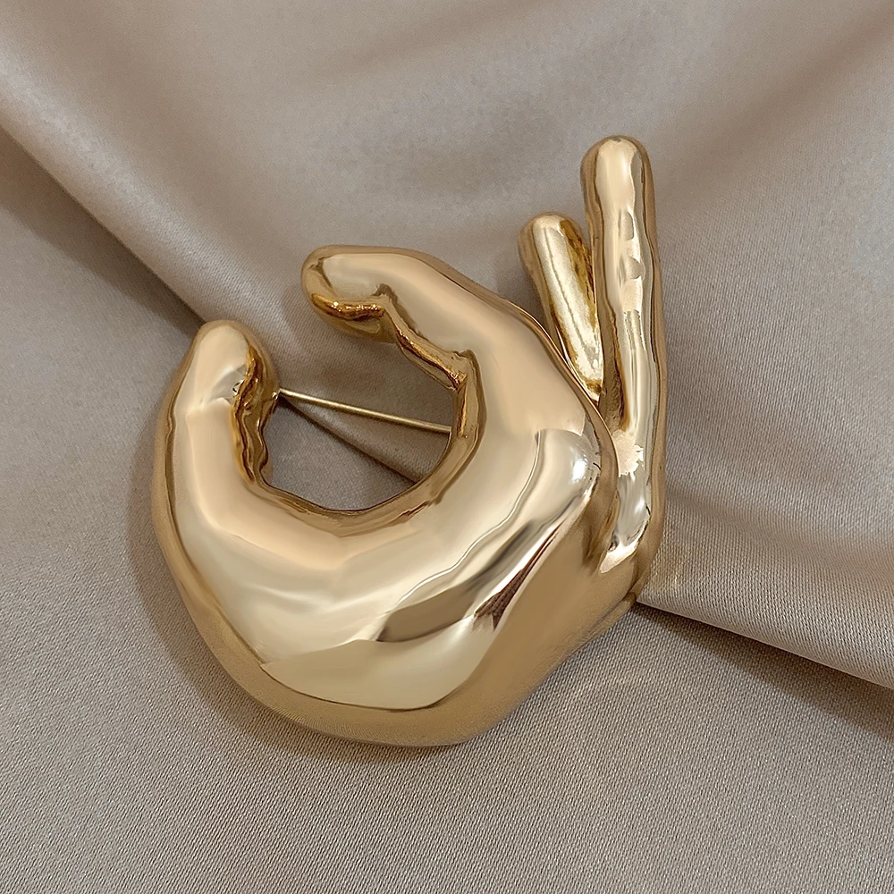 Trendy Hyperbole Metal OK Palm Hand Shape Large Broochs For Women Men Unisex Punk Unique Creative Suit Pin Jewelry Accessories