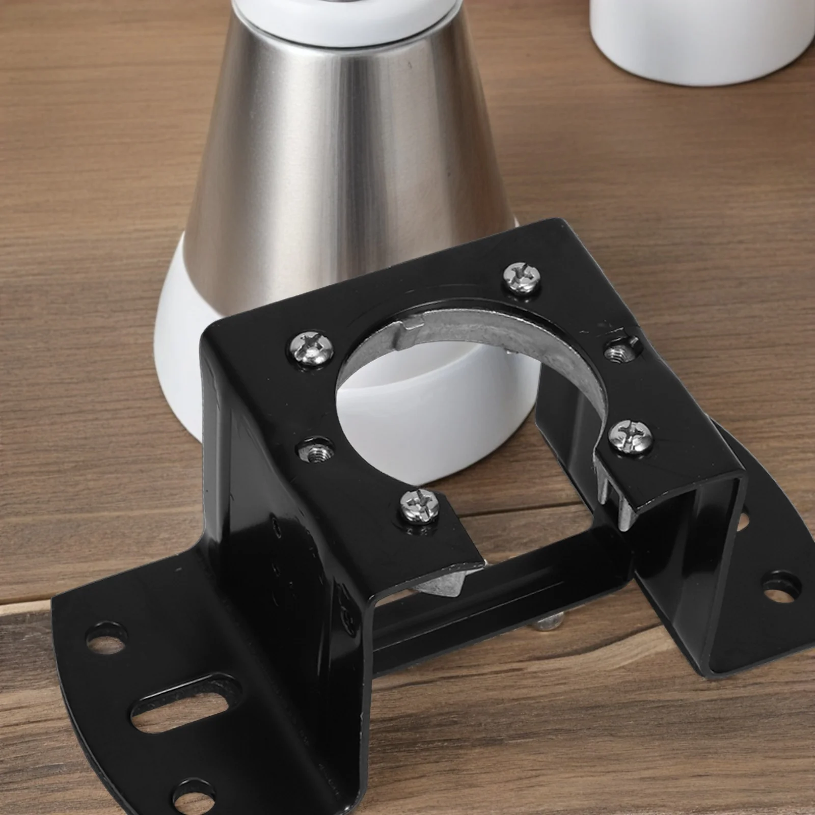 범용 천장 팬 브래킷 내구성이 뛰어난 철 소재 쉬운 설치 천장 팬 장착 도구 교체 부품