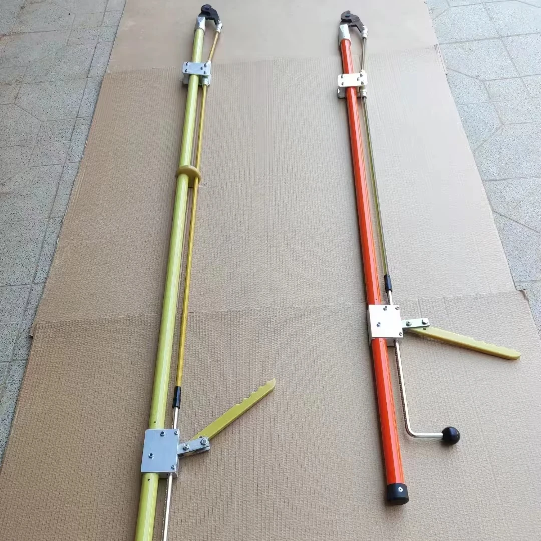

CSS-1.8 Cable Cutter With Insulated Hot Stick