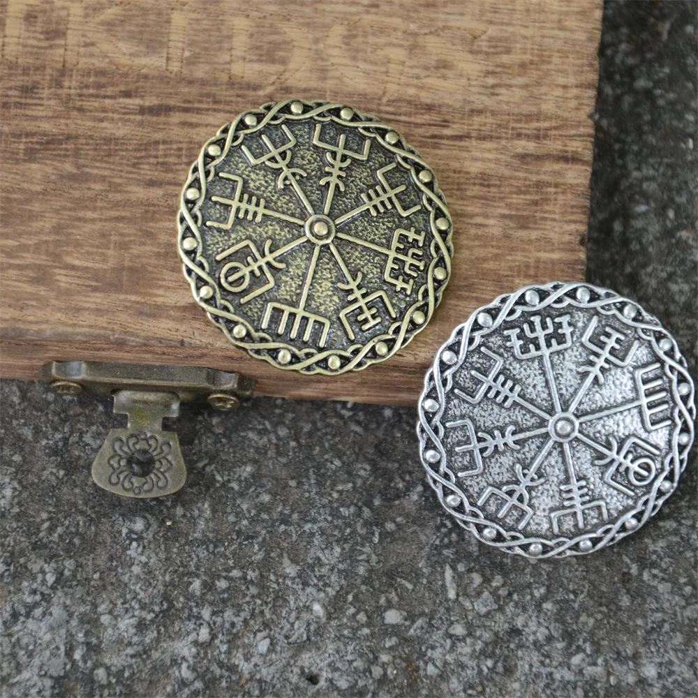 1Pcs Norse Mythology Warrior Vegvisir Shield Amulet Viking Brooch Clothes Pin Accessories Jewelry