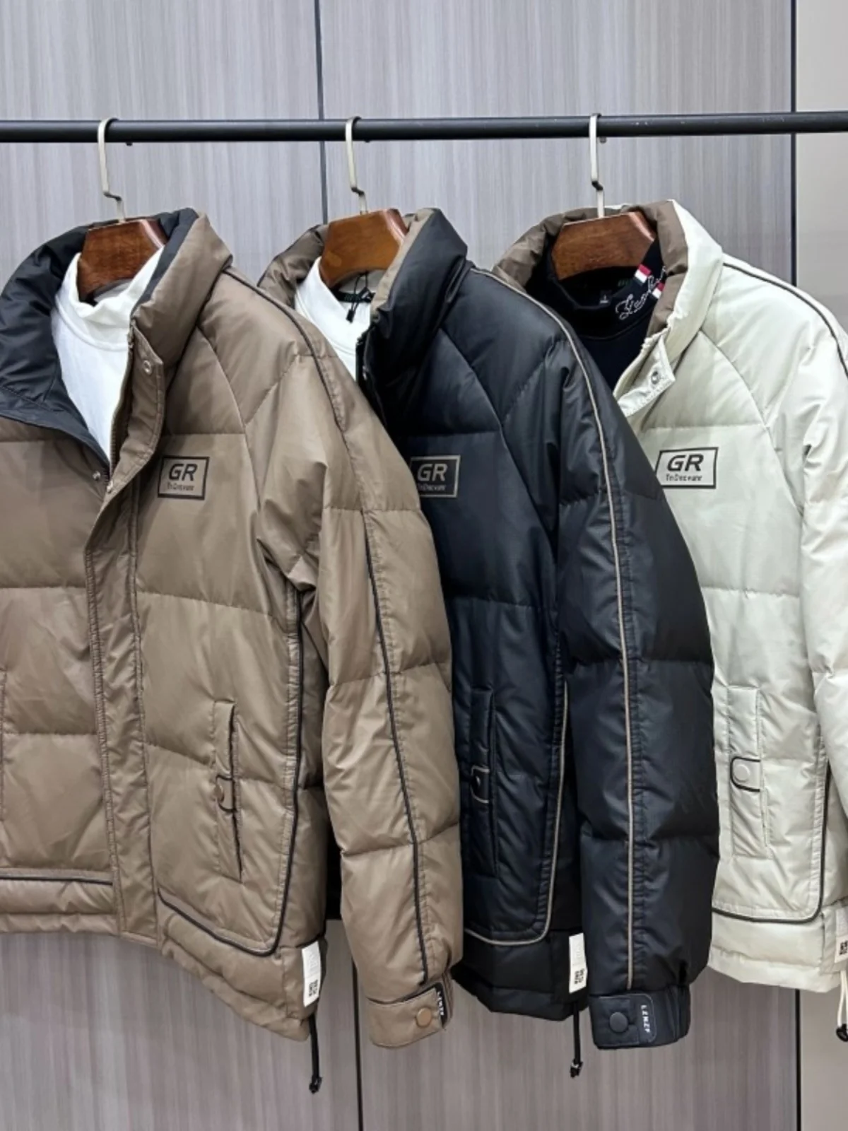 

Модная стеганая куртка для мужчин: короткий рукав, цветные блоки, теплая верхняя одежда, защита от пятен, водонепроницаемая, на молнии, городской стиль