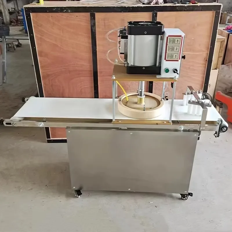 

Hot Selling Pizza Base Making Machine/ Naan Shawarma Bread Pattern Pressing Shaping Machine with Conveyor Belt