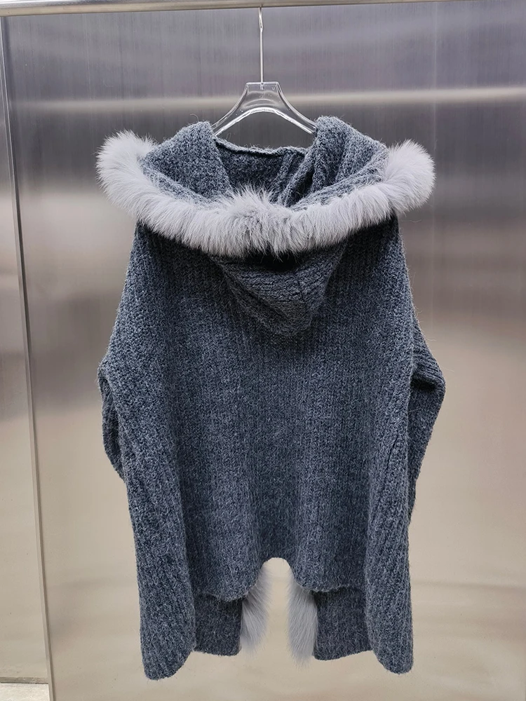 春秋暖かいセーターキツネの毛皮のフード付きカーディガン女性女性無地 Jackrt Femeale 高級コート