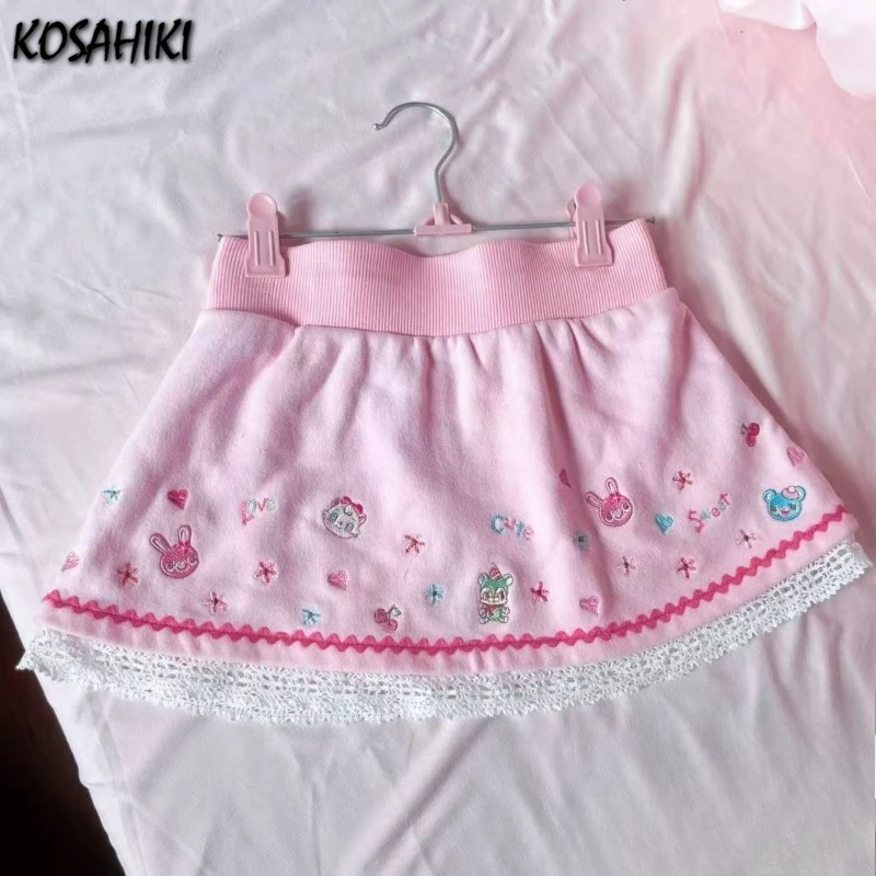 Minifaldas de encaje con bordado de dibujos animados japoneses Kawaii para mujer, estilo JK, patchwork, primavera 2026, estética Y2K, dulce grunge