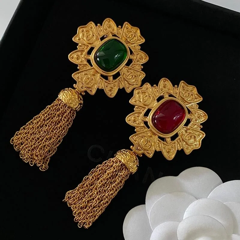 Medieval Gem Tassel Flower Brooch Coat Suit Accessories