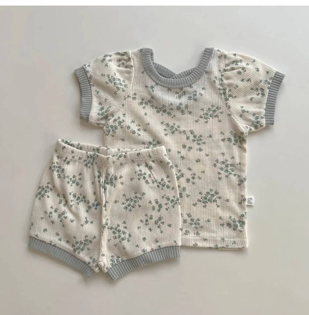 New Korean version 0-1-year-old baby home floral knitted cotton short-sleeved T-shirt shorts two-piece comfortable casual suit