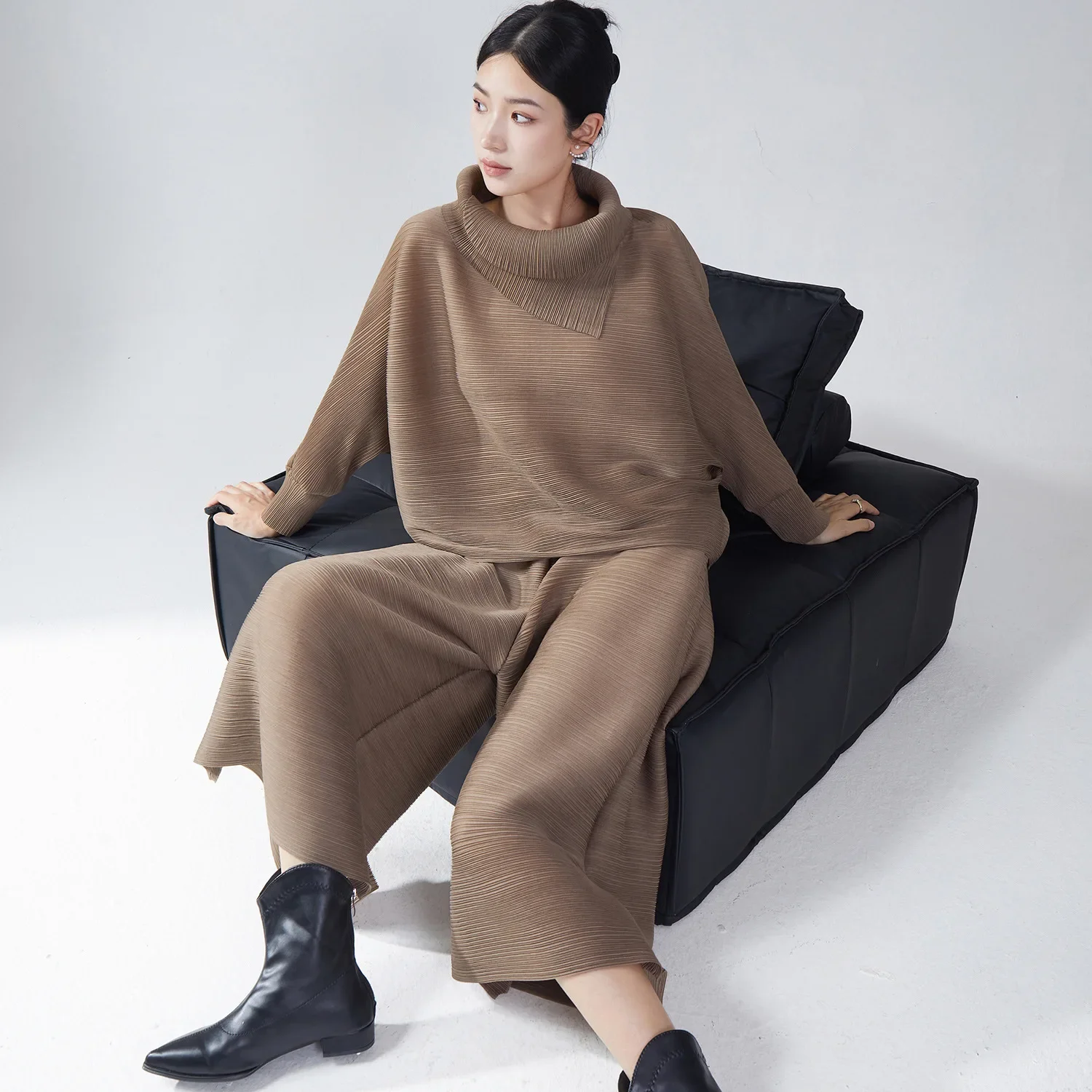 2024 Autumn Arrival Women's Premium Elegant Batwing Sleeve Blouse Oversized Wide-Leg Pants Inclusive Miyake Relaxed Fit Dress