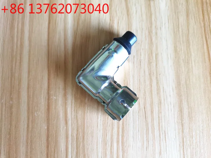 

Крышка свечи зажигания для Briggs & Stratton 60100 140300 141300 142300 142700 143300 9D900 серии багажник двигателя # 792597 793351