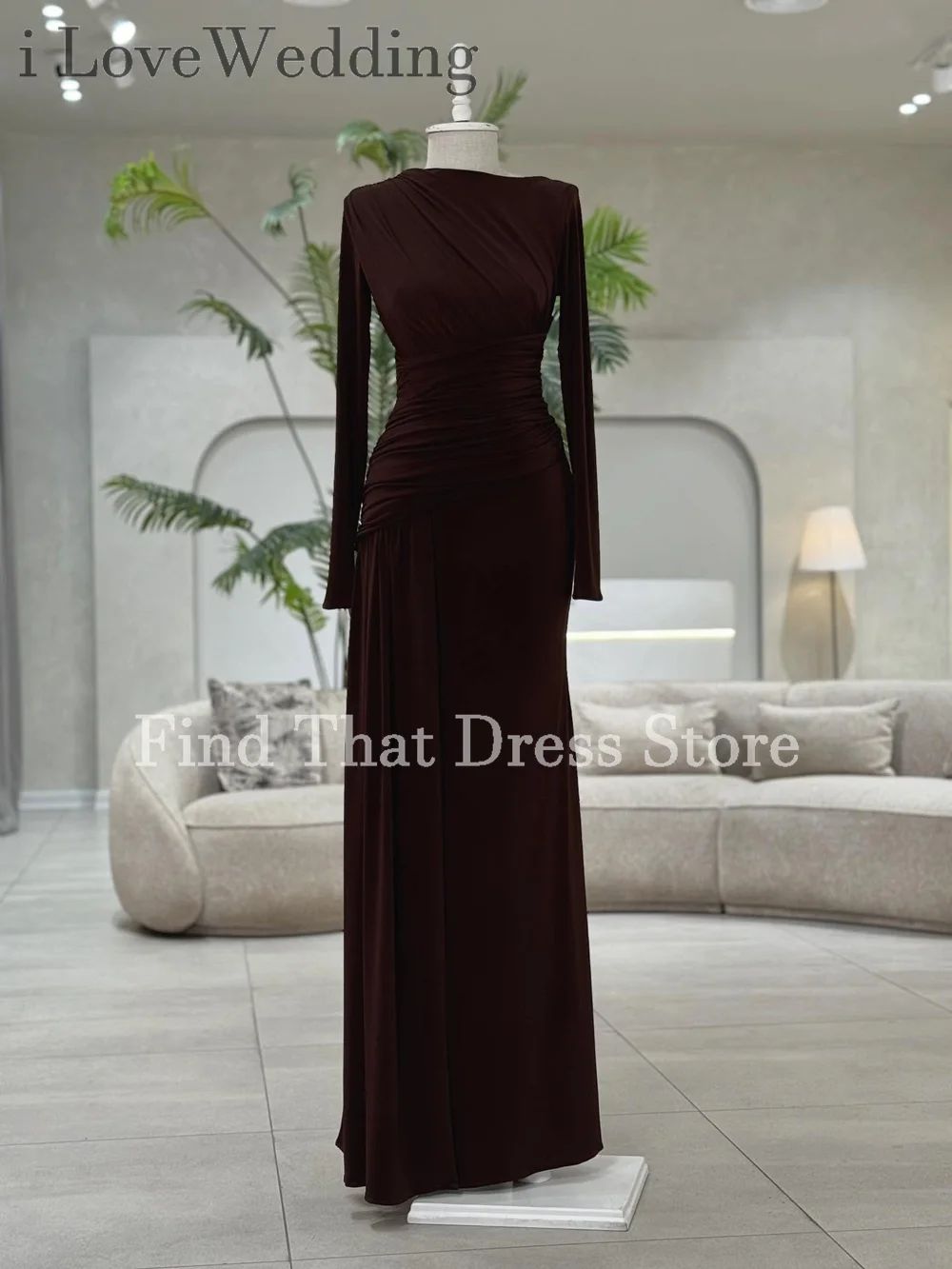 ชุดราตรีเจ้าสาวแบบสั่งตัด ทรงเข้ารูป คอทรงโอ แขนยาว จับจีบ ยาวแบบแม็กซี่ สไตล์ซาอุดิอาระเบีย พร้อมแขนยาว