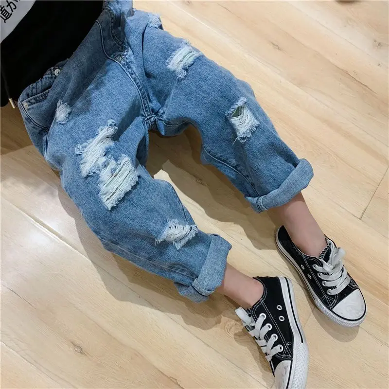 Spring and Autumn New Jeans Baby Girl Pant Baby Boy Trousers Clothes Solid Color Ripped Jeans Children\'s Clothing