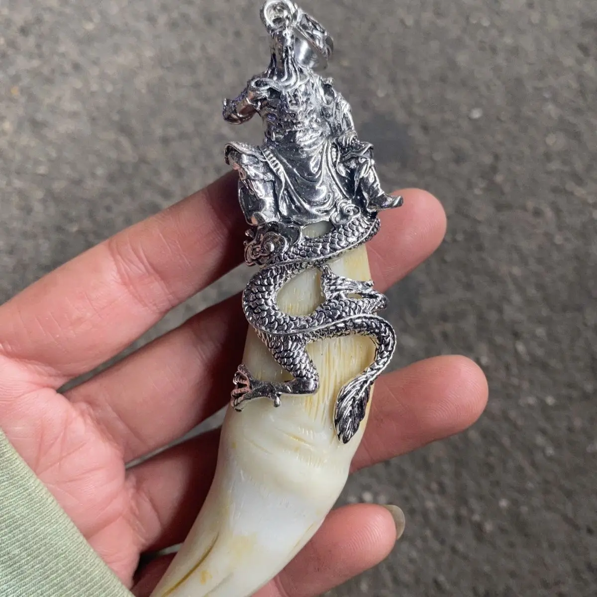 Tibetan Imitation Tooth Riding a dragon guan gong Necklace Pendant Statue Ornaments Craft Gift