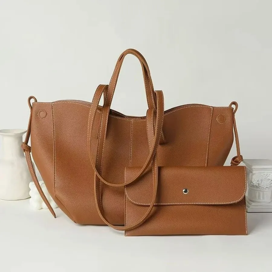 

Summer New Fashionable Retro Women's Handbag with Advanced Simple Texture Handheld Large Capacity Shoulder and Armband Bag