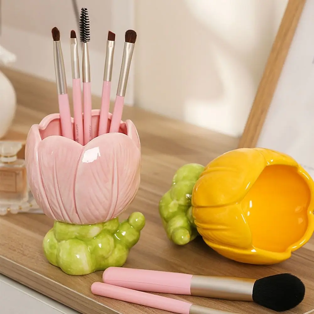 Ceramic Ceramic Tulip Pen Holder Tulip Flower Large Capacity Makeup Brush Storage Bucket Pen Container Retro Flower