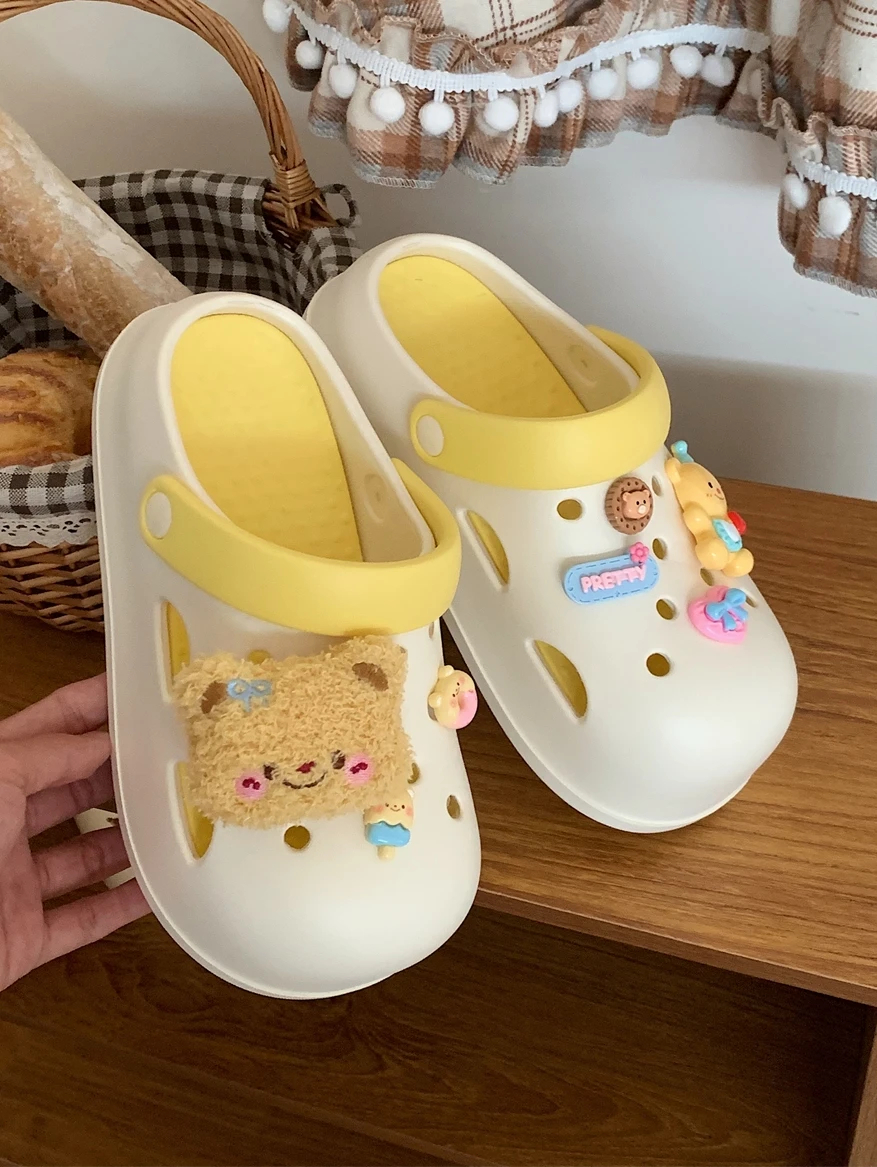 Scarpe da giardino pantofole da donna peluche orsacchiotto fai da te buco pantofole fresche versatili scarpe da spiaggia antiscivolo sandali carini estivi da donna